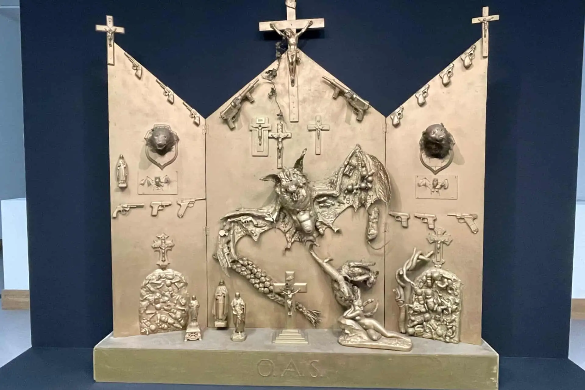 Autel de Niki de Saint Phalle